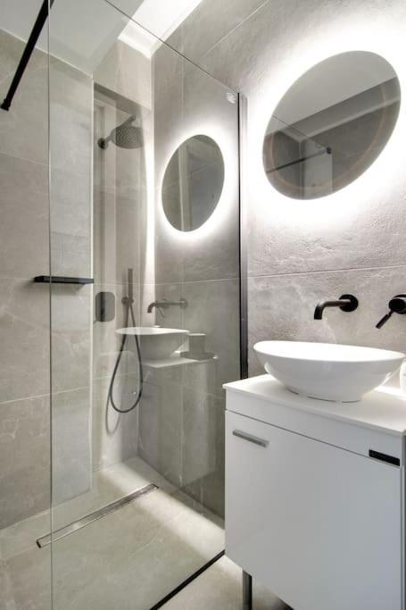 Myplace Premium Apartments 이오아니아 외부 사진
